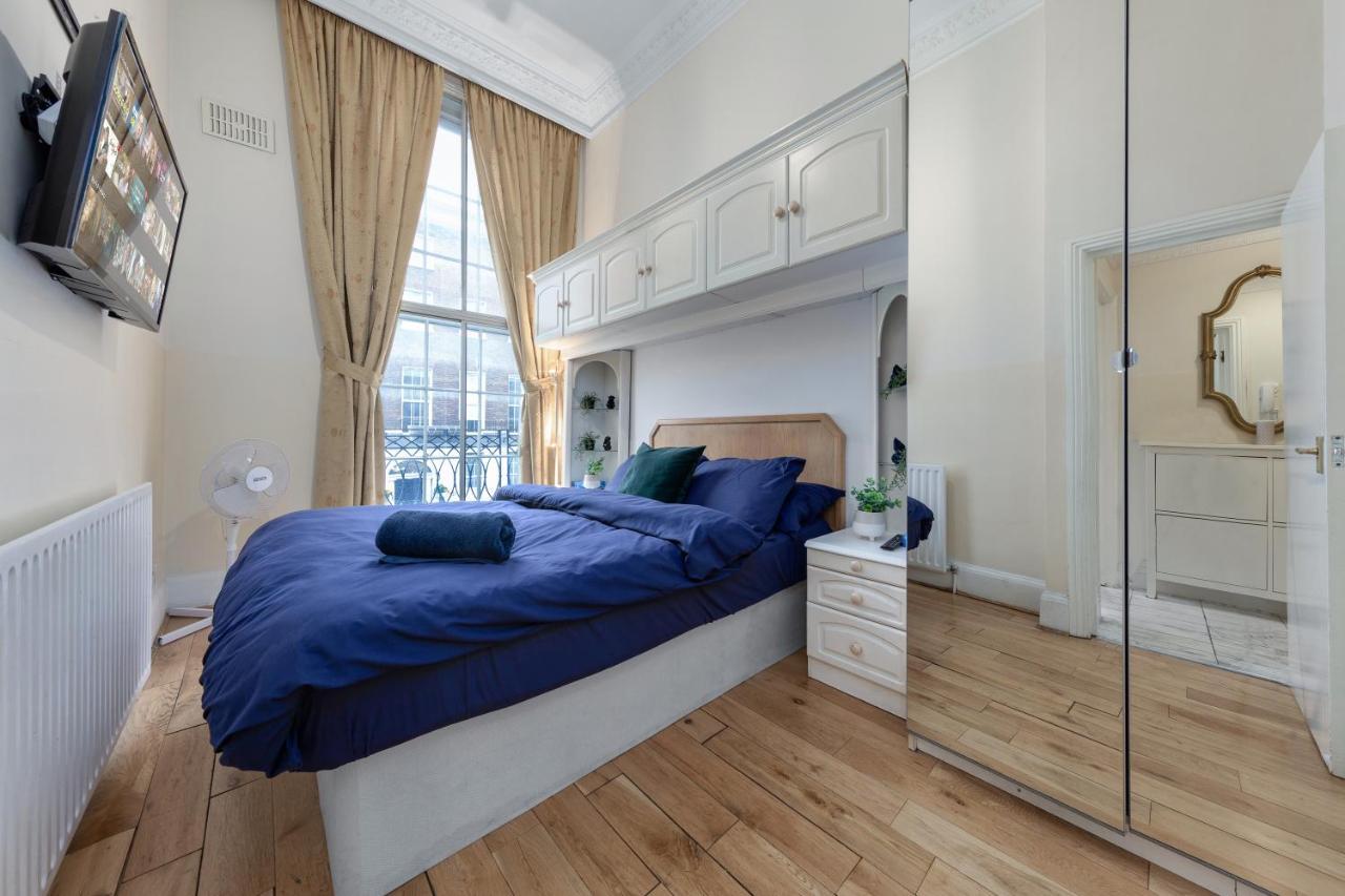 Flat In Baker Street Apartment London Exterior photo